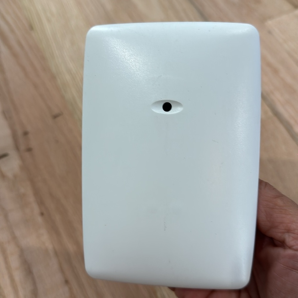 ADT HARDWIRED GLASSBREAK‎ DETECTOR